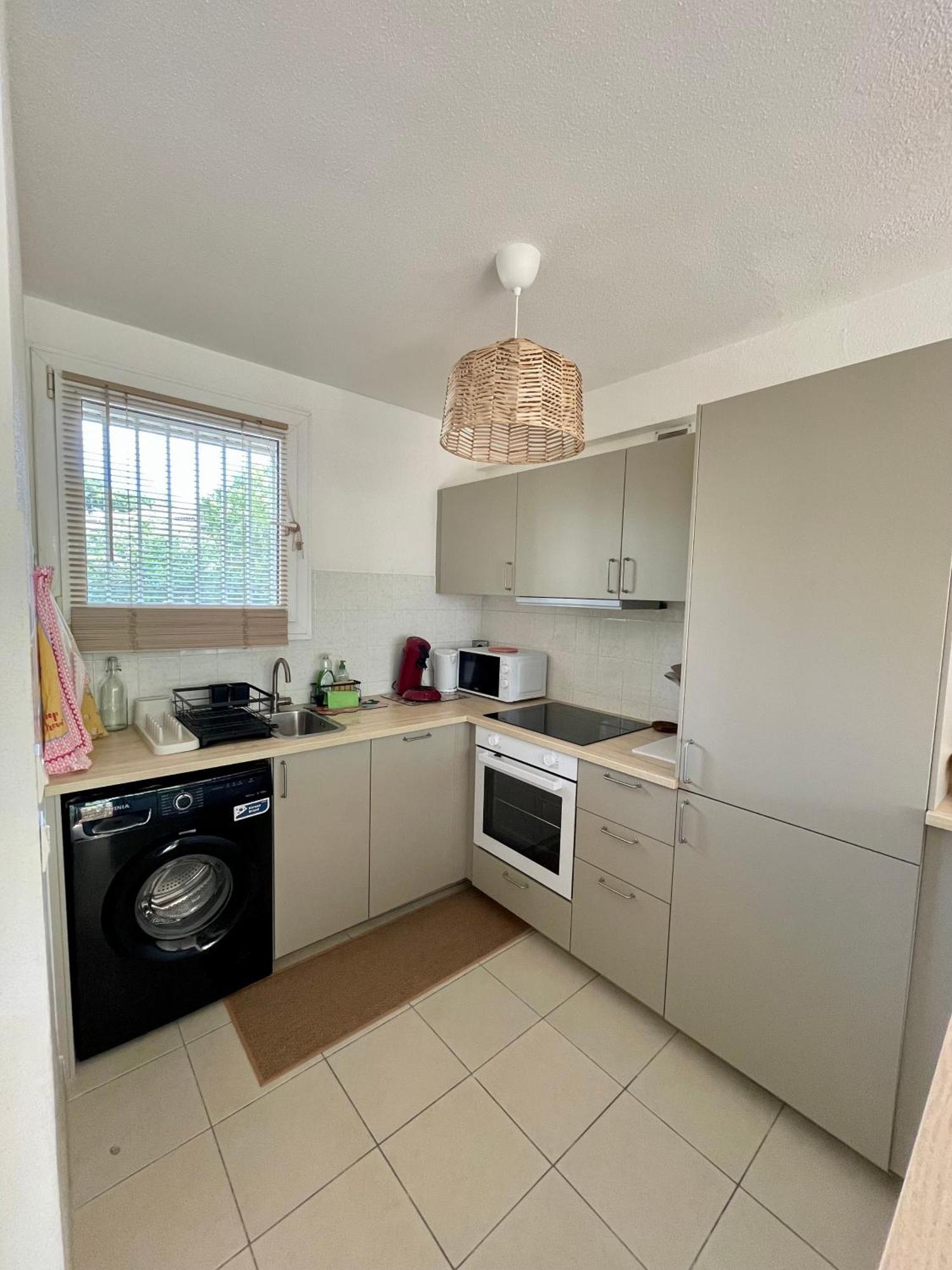 Superbe Duplex Refait A Neuf ! Apartment Hyeres Bagian luar foto